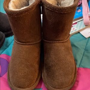 Size 10 bear paw girl boots